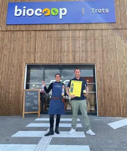 625-biocoop-trets-magasin-bio-equipe-facade.webp