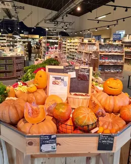 625-biocoop-trets-magasin-bio-potiron-courge-legume-saison-local.webp