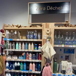 625-biocoop-trets-magasin-bio-zero-dechet-contenant-maison-entretien.webp